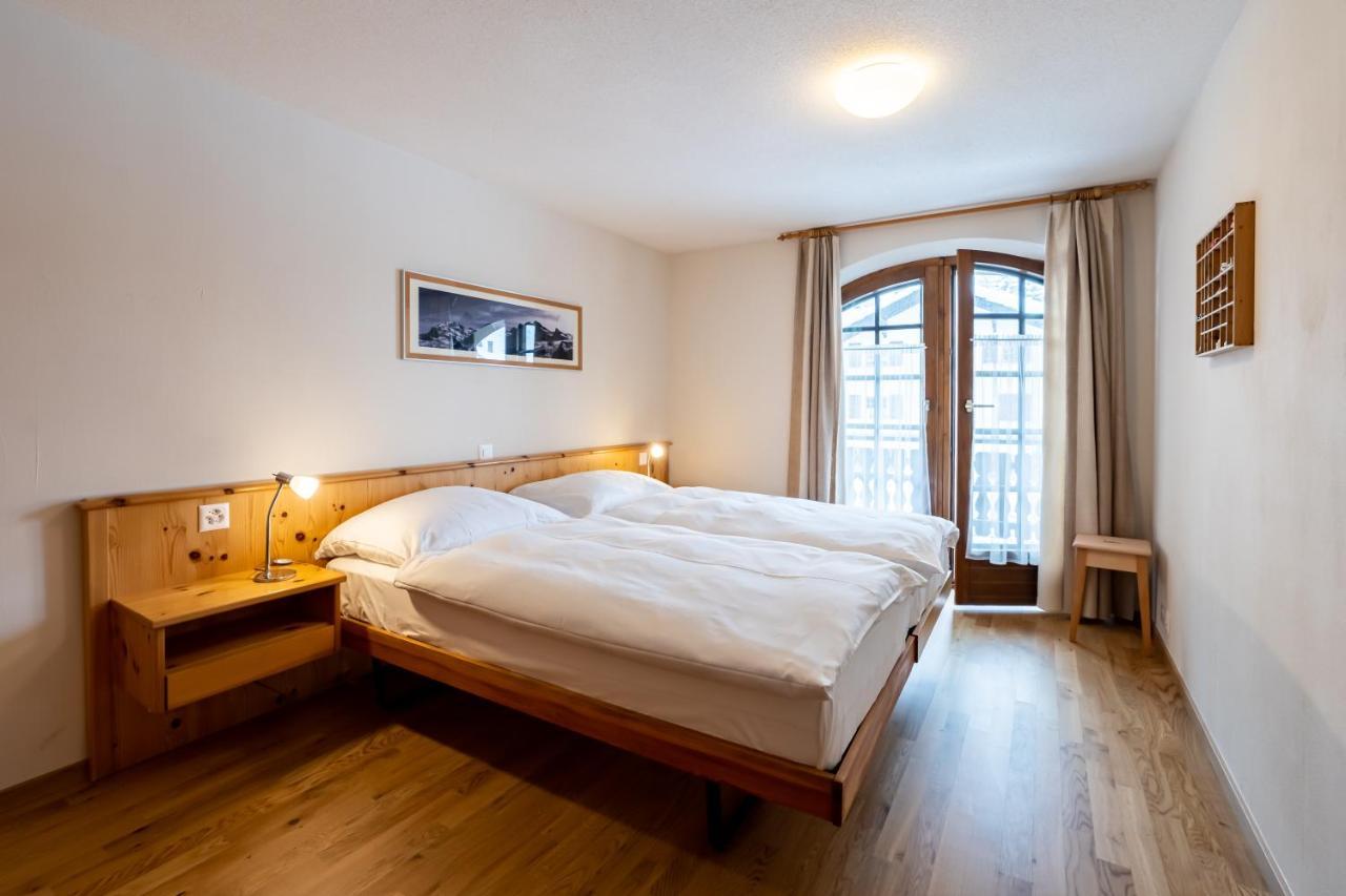 Haus Zer Weidu Apartment Zermatt Luaran gambar